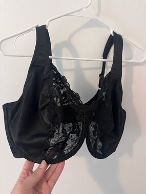 Breezies Full Coverage Lace Underwire Bra Black 40DD
